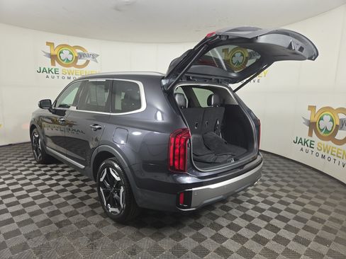 Used 2025 Kia Telluride S AWD/4WD image 33