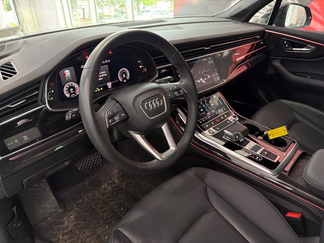 Used 2025 Audi Q7 3.0T Premium Plus AWD/4WD image 8