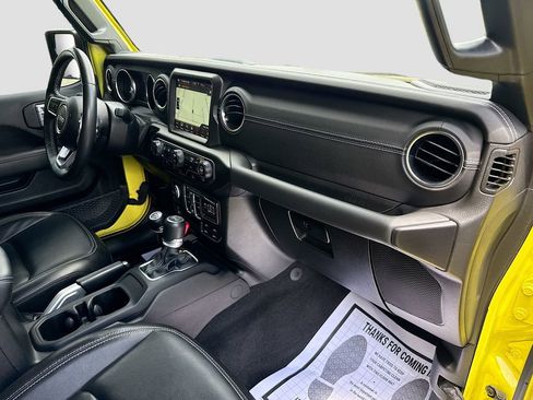 Used 2023 Jeep Wrangler Unlimited Sahara w/ Cold Weather Group image 33