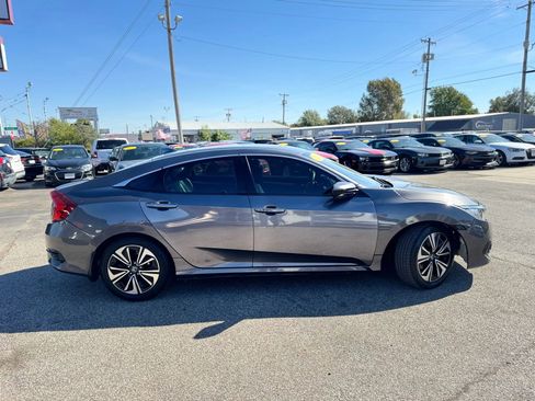 Used 2018 Honda Civic EX-L image 2