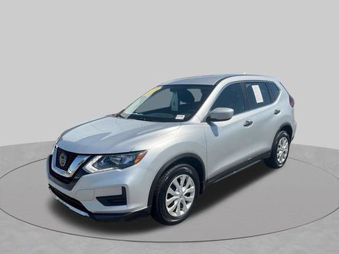 Used 2018 Nissan Rogue S FWD image 1