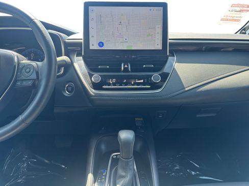 Used 2025 Toyota Corolla XSE FWD image 11