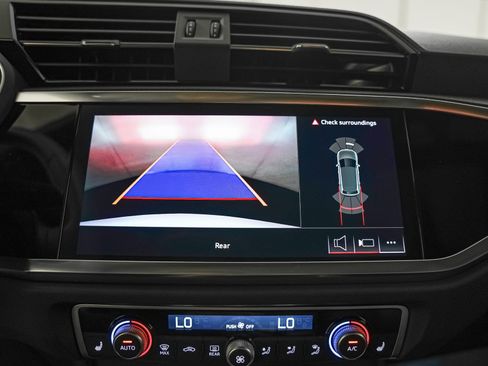 New 2025 Audi Q3 2.0T Premium image 21