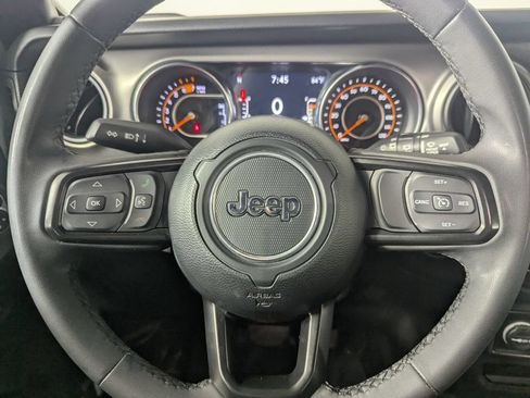 Used 2023 Jeep Wrangler Unlimited Sport w/ Sun And Sound Package AWD/4WD image 16