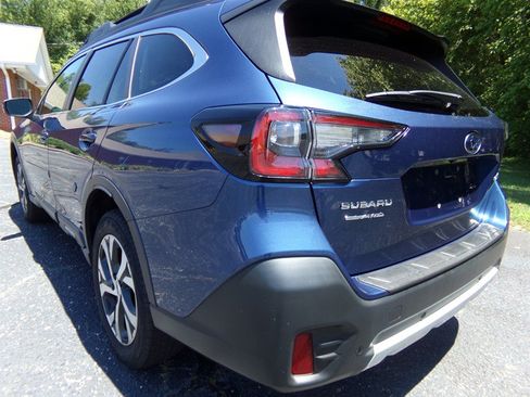 Used 2022 Subaru Outback Limited AWD/4WD image 8