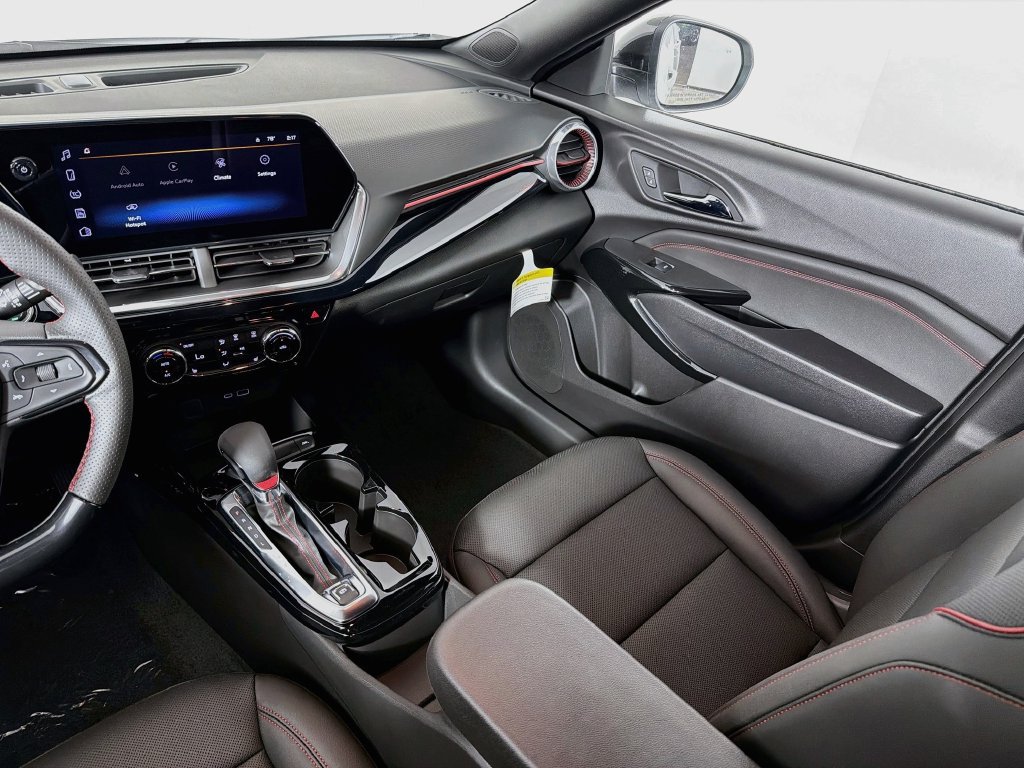 New 2026 Chevrolet Trax RS w/ Driver Confidence Package FWD image 22
