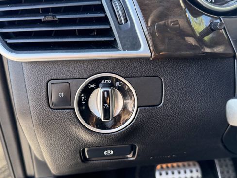 Used 2015 Mercedes-Benz GL 450 4MATIC image 18