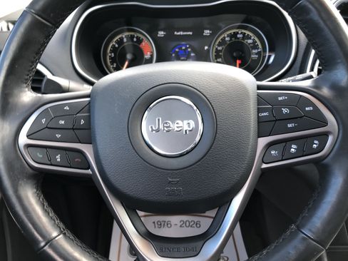 Used 2021 Jeep Cherokee Limited w/ Elite Package AWD/4WD image 11