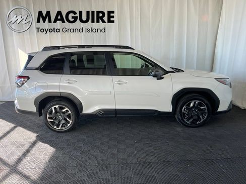 Used 2025 Subaru Forester Limited AWD/4WD image 2