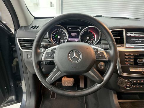 Used 2016 Mercedes-Benz GL 320 BlueTEC 4MATIC image 17