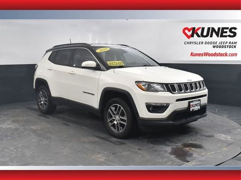 Used 2018 Jeep Compass Latitude w/ Cold Weather Group AWD/4WD image 1