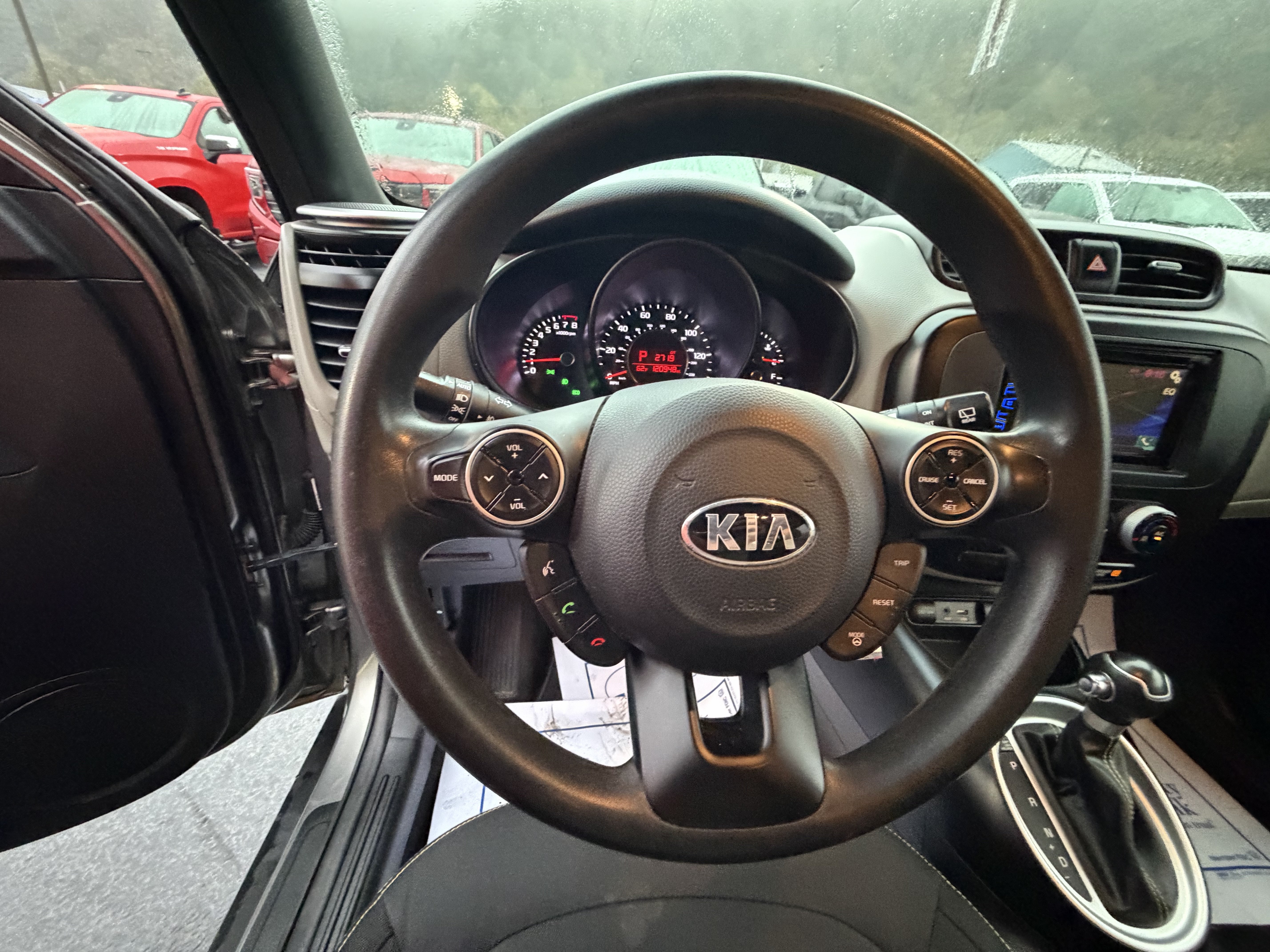 Used 2016 Kia Soul + FWD image 12