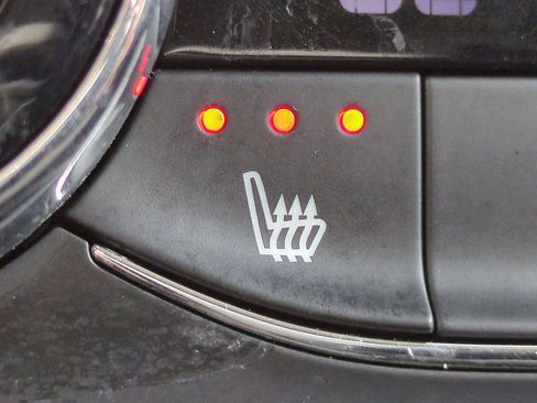 Used 2021 Chevrolet TrailBlazer LT w/ Convenience Package image 22