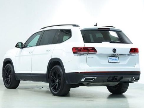 Certified 2022 Volkswagen Atlas SE w/ Black Wheel Package FWD image 6