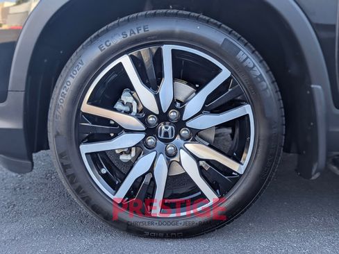 Used 2019 Honda Pilot Touring image 14
