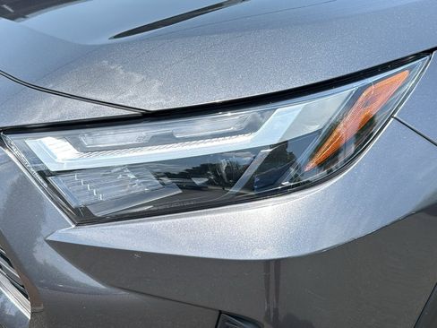 Used 2024 Toyota RAV4 XLE AWD/4WD image 7