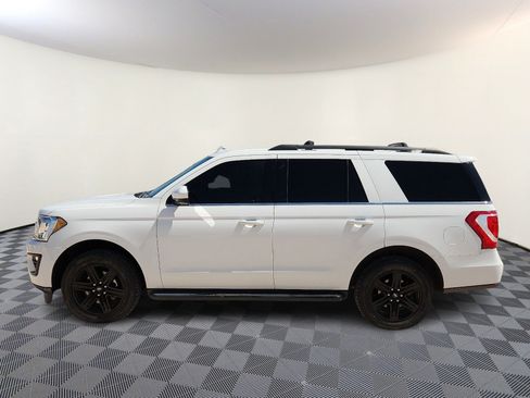 Used 2021 Ford Expedition XLT RWD image 2