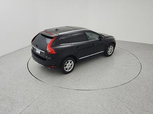 Used 2015 Volvo XC60 T5 Platinum w/ Protection Package AWD/4WD image 17