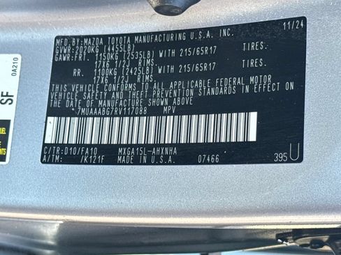 Used 2024 Toyota Corolla Cross L AWD/4WD image 40