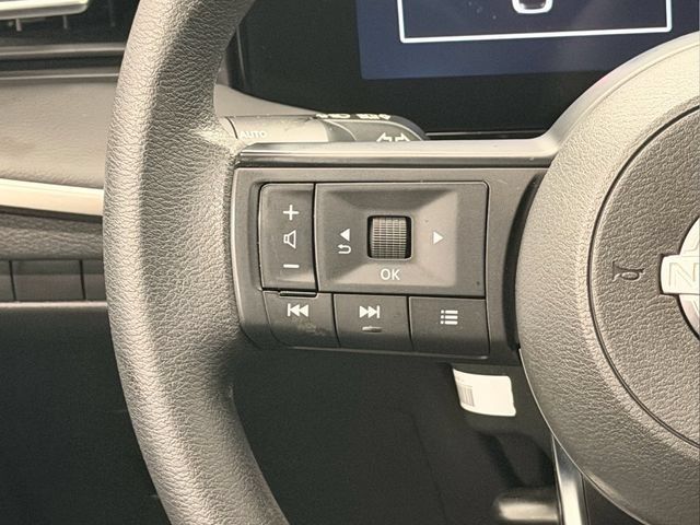 Certified 2025 Nissan Kicks S FWD image 29