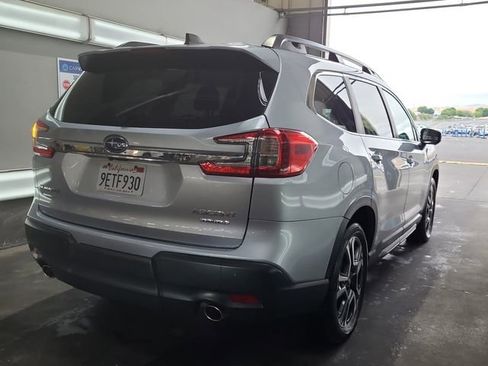 Used 2023 Subaru Ascent Limited AWD/4WD image 5