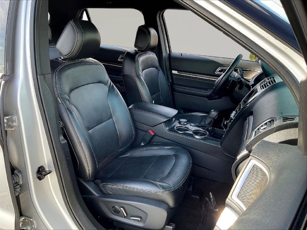 Used 2016 Ford Explorer Limited AWD/4WD image 30