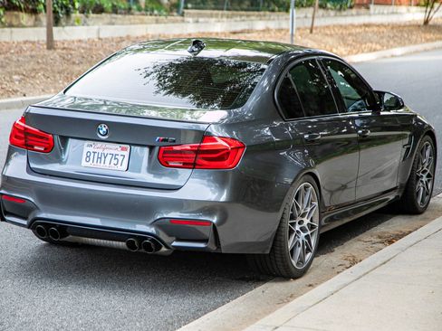 Used 2017 BMW M3 RWD image 4