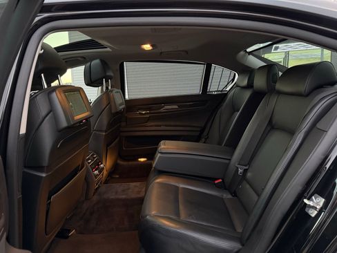 Used 2010 BMW 750Li xDrive image 16