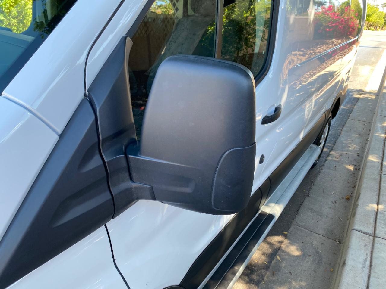 Used 2025 Ford Transit 250 Low Roof w/ Exterior Upgrade Package RWD image 9