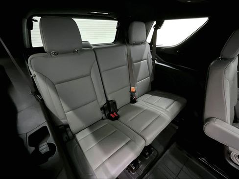 Used 2023 Chevrolet Tahoe LT w/ Luxury Package RWD image 20
