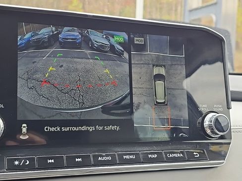 Used 2023 Mitsubishi Outlander SEL image 16