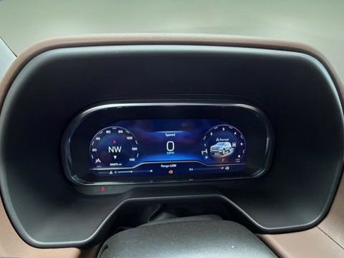 Used 2024 Chevrolet Tahoe High Country image 37