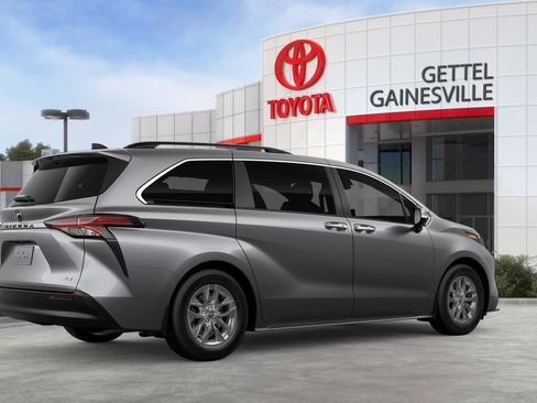 New 2026 Toyota Sienna XLE FWD image 45