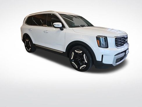 Used 2024 Kia Telluride S image 8