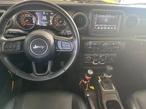 Used 2021 Jeep Wrangler Unlimited Sport AWD/4WD image 18