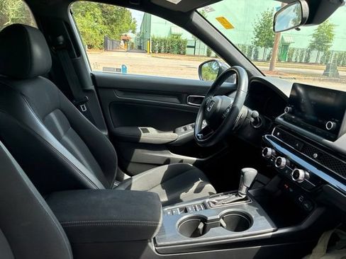Used 2023 Honda Civic Sport image 23