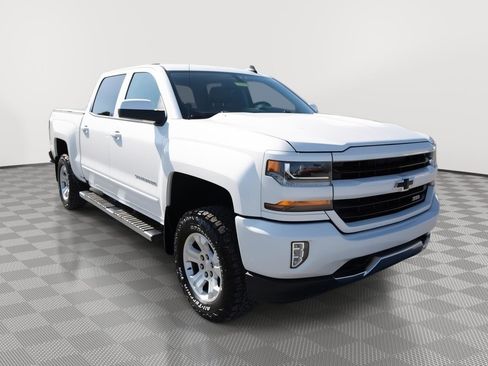 Used 2017 Chevrolet Silverado 1500 LT w/ All Star Edition image 3