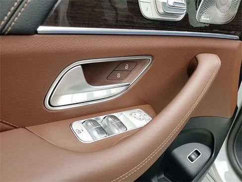 Used 2025 Mercedes-Benz GLE 53 AMG 4MATIC Coupe image 13