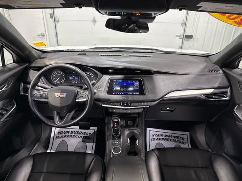 Used 2020 Cadillac XT4 Premium Luxury AWD/4WD image 17