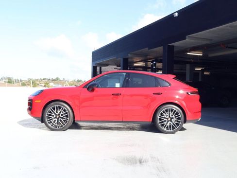 New 2026 Porsche Cayenne Coupe AWD/4WD image 2