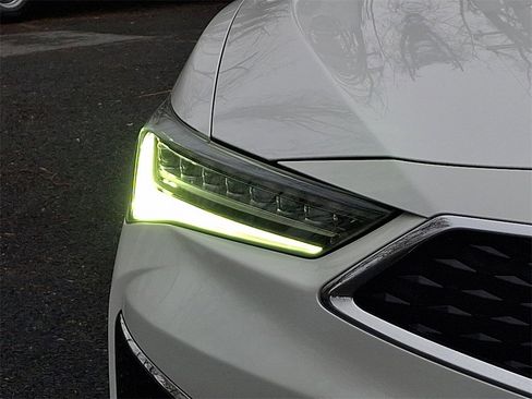 Used 2019 Acura ILX w/ Premium Package image 11