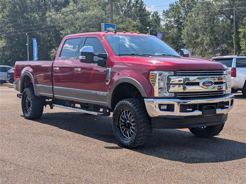 Used 2019 Ford F350 Lariat w/ Tow Technology Bundle AWD/4WD image 9