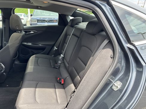 Used 2021 Chevrolet Malibu LT FWD image 36