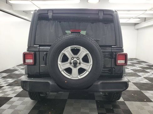 Used 2021 Jeep Wrangler Unlimited Sport AWD/4WD image 5