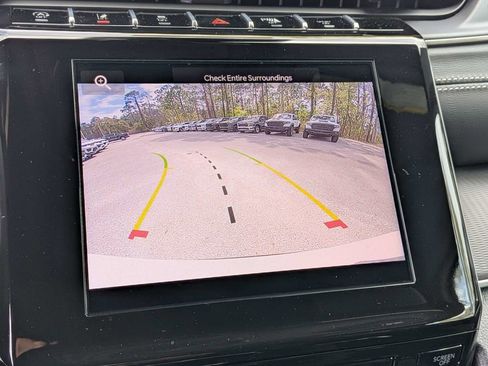 New 2026 Jeep Grand Cherokee L Laredo w/ Trailer Tow Package RWD image 20