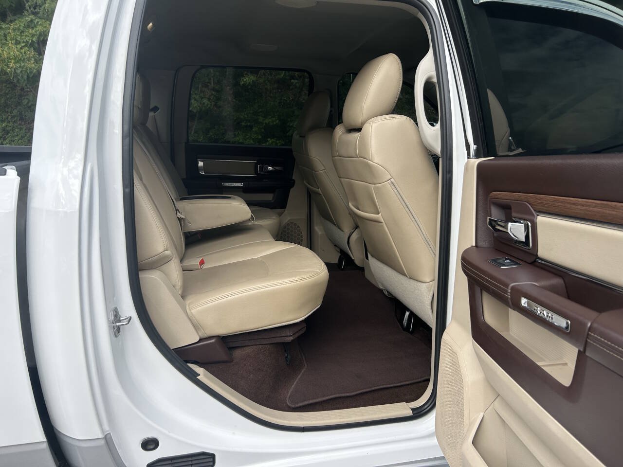 Used 2015 RAM 2500 Laramie w/ Convenience Group AWD/4WD image 21
