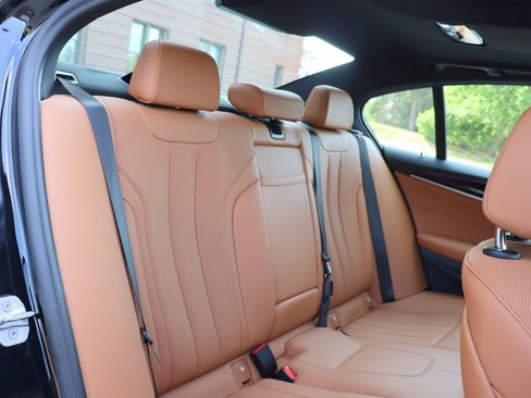 Used 2023 BMW 530i xDrive w/ Premium Package AWD/4WD image 19