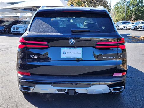 New 2026 BMW X5 xDrive50e image 4