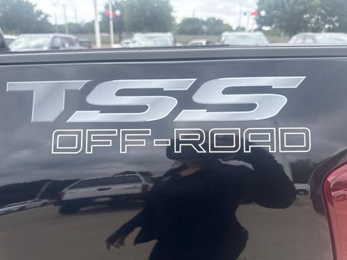 Used 2022 Toyota Tacoma SR w/ SR Convenience Package RWD image 13