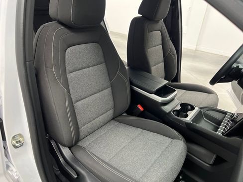 Used 2025 GMC Terrain Elevation image 23